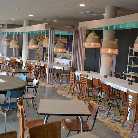 Greet Hotel Rennes Pace Eksteriør bilde